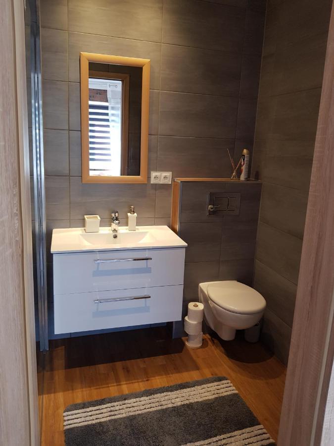 Apartament Lavender Jelenia Gora Bagian luar foto